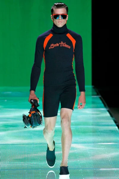 Look 22